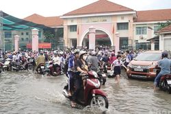 Cảnh báo ngập tại Thành phố Hồ Chí Minh và ven biển Nam Bộ do triều cường