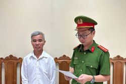 Tự ý bán đất công, hai nguyên cán bộ xã bị khởi tố