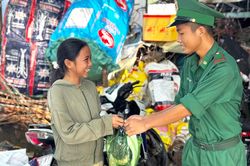 Cà Mau: 'Đổi rác lấy quà' - chung tay bảo vệ môi trường