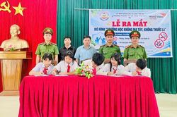 Công an xã Nam Trà My ra mắt mô hình Trường học không ma túy, không thuốc lá