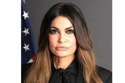 Đại sứ Mỹ tại Hy Lạp Kimberly Guilfoyle bị yêu cầu từ chức vì mưu lợi cá nhân