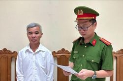 Khởi tố 2 cựu cán bộ xã bán trái phép đất công, trụ sở làm việc
