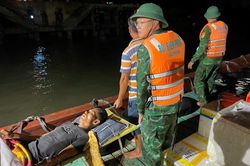 Kịp thời đưa thuyền viên bị vỡ ruột thừa từ đảo Bạch Long Vĩ vào đất liền cấp cứu