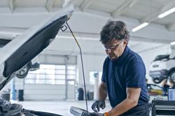 10 bộ phận ô tô có thể bạn không bao giờ phải thay
