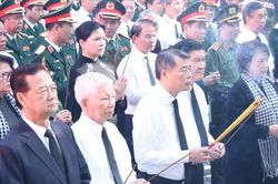 Lễ viếng, truy điệu và an táng 731 hài cốt liệt sĩ được tìm thấy tại Công viên Lê Thị Riêng