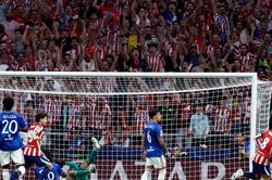 Atletico thắng đẹp MU: 'Quỷ đỏ' gục ngã sau 49 giây