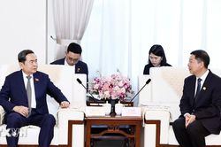Chủ tịch Quốc hội Trần Thanh Mẫn tiếp Bí thư Thành ủy Diên An