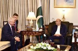 Pakistan kêu gọi Mỹ và Iran kiềm chế, bảo đảm an toàn hàng hải