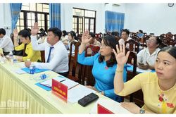 HĐND xã Giang Thành thống nhất giao 285 biên chế năm 2026