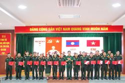 Trường Sĩ quan Thông tin bế mạc lớp tập huấn cán bộ Quân đội nhân dân Lào
