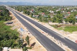 Hà Tĩnh: Gỡ nút thắt mặt bằng, đường Hàm Nghi kéo dài tăng tốc về đích