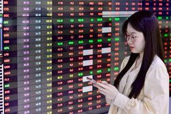 VN-Index mất hơn 14 điểm, chuỗi giảm kéo dài lên 6 phiên