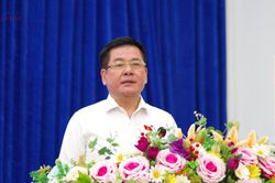 Phó Chủ tịch Quốc hội Nguyễn Hồng Diên tiếp xúc cử tri tại Gia Lai