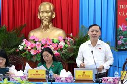 Cử tri kiến nghị tiếp tục cải cách thủ tục trong lĩnh vực đất đai