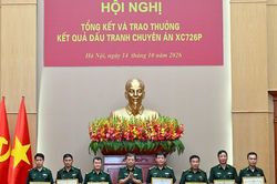 Trao thưởng chuyên án triệt phá đường dây xuất nhập cảnh trái phép XC726p