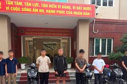 Bắt giữ nhóm đua xe, gây rối trước sân vận động Mỹ Đình