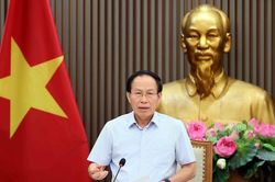 Phó Thủ tướng yêu cầu rà soát 114 'siêu trường' có trên 100 lớp sau sắp xếp