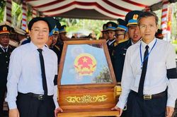 Cuộc hành quân trong lẽ Đạo và tình Đời