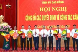 Vững nền tảng tổ chức, nâng cao chất lượng đội ngũ cán bộ