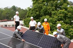 Phấn đấu khoảng 10% trụ sở cơ quan lắp đặt điện mặt trời mái nhà trước ngày 31/3/2027