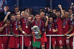 Ronaldo có thể khép lại sự nghiệp bằng màn chia tay hoành tráng bậc nhất