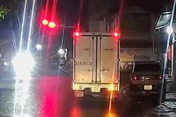 Lái ô tô vượt đèn đỏ, nữ tài xế bị phạt 19 triệu đồng