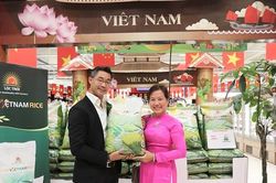 Xuất khẩu gạo: Từ giữ thị trường đến tìm phân khúc mới