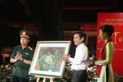 Lời hẹn trở về của người lính trong tranh họa sĩ Lê Sa Long