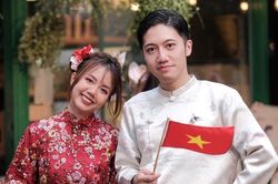 Chàng trai Nhật bay sang TP.HCM mỗi tháng để theo đuổi cô chủ quán mì