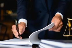 Bộ Quốc phòng hướng dẫn một số cơ chế, chính sách đặc biệt trong xây dựng, tổ chức thi hành pháp luật