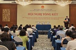 Hoàn thiện thể chế bản quyền tác giả trong bối cảnh chuyển đổi số