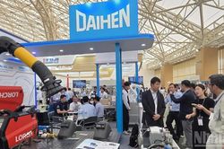 Nâng sức cạnh tranh cho doanh nghiệp công nghiệp hỗ trợ Việt Nam
