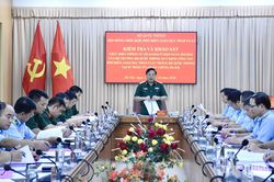 Hội đồng Phối hợp phổ biến, giáo dục pháp luật Bộ Quốc phòng kiểm tra Sư đoàn 371, Quân chủng Phòng không - Không quân