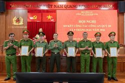 Lãnh đạo Bộ Công an khen thưởng Công an tỉnh Đắk Lắk về thành tích đấu tranh, làm rõ 3 vụ án lớn