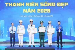 Giữ ngọn lửa tuổi trẻ sáng mãi nơi biên cương