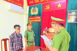 Người đàn ông điều khiển xe máy không có giấy phép lái xe gây tai nạn chết người