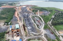 Chạy đua bổ sung gần 2.600 MW điện cuối năm