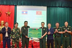 TP Huế hỗ trợ người dân Kà Lừm khắc phục hậu quả mưa lũ