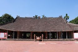 Đình cổ hơn 350 năm tuổi xuống cấp nghiêm trọng