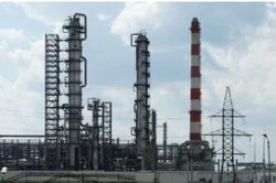 Tổng thống Ukraine dỡ lệnh tạm dừng tấn công các nhà máy lọc dầu Nga