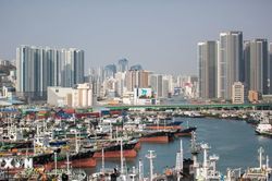 IMF cảnh báo cú sốc năng lượng và rủi ro AI đe dọa kinh tế châu Á