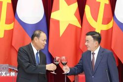 Thường trực Ban Bí thư Trần Cẩm Tú chủ trì Tiệc chiêu đãi Thường trực Ban Bí thư Lào