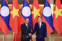 Chủ tịch Quốc hội Trần Thanh Mẫn tiếp Thường trực Ban Bí thư Lào