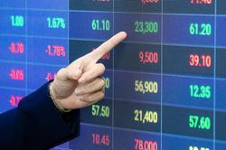 VN-Index suy yếu dưới áp lực nhóm vốn hóa lớn, chiến lược tối ưu cho nhà đầu tư