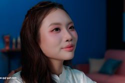 Phương Mỹ Chi kể chuyện quê hương qua hình ảnh hạt gạo Việt
