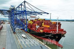 Vận tải thủy cần đúng 'dòng chảy' để kinh tế biển bứt tốc