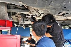 Gầm ô tô kêu lục cục là dấu hiệu gì?