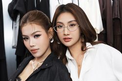 Khung hình 'sáng bừng' của Hoa hậu Phương Linh với Á hậu Đỗ Cẩm Ly