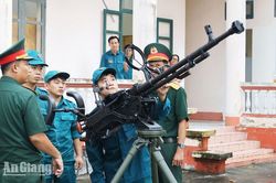 Long Điền chấn chỉnh công tác quân sự, quốc phòng