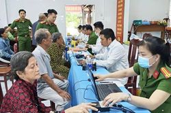 An Giang thu thập mẫu ADN của 171 thân nhân liệt sĩ tại 8 xã